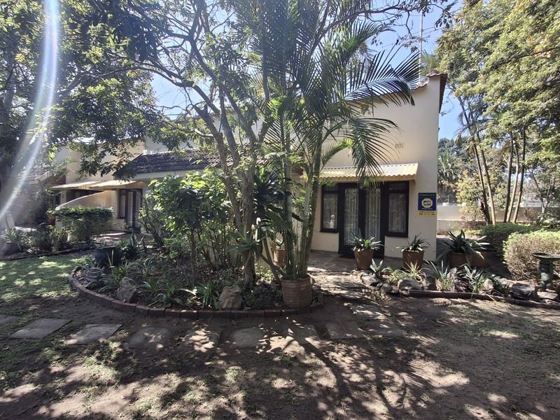 Amazing Beach Side Investment - A 100-Meter Stroll From The Beautiful Southbroom Beach... - Photo 3