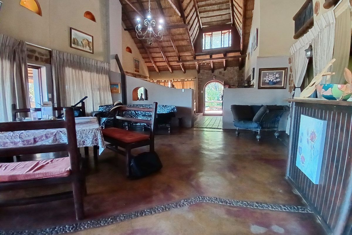 Beautiful Farm on the Klein Jukskei River - Off-grid House, Cottage , Workshops and more -  plus serenity and great value - Photo 5