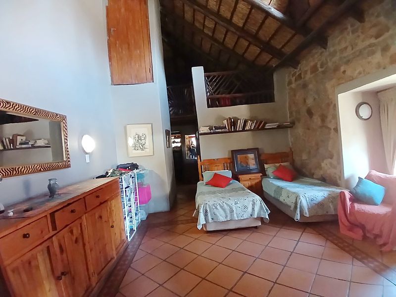 Beautiful Farm on the Klein Jukskei River - Off-grid House, Cottage , Workshops and more -  plus serenity and great value - Photo 7