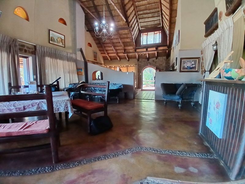 Beautiful Farm on the Klein Jukskei River - Ogg-grid House, Cottage , Workshops and more -  plus serenity and great value - Photo 5