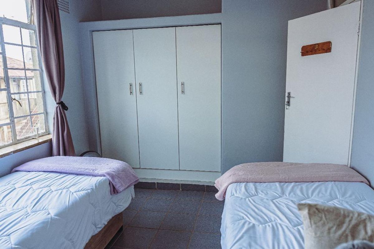 32 Sleeper Student Accomodation For Sale - Photo 5