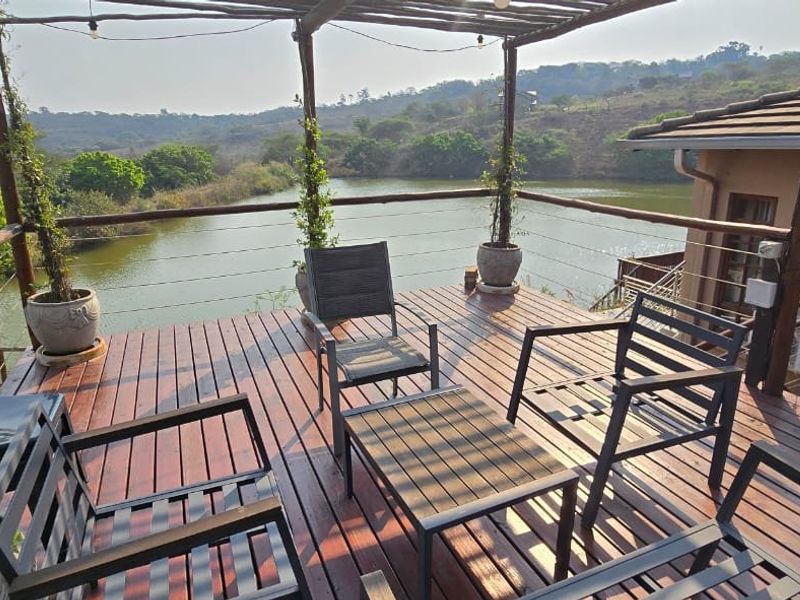 Stunning Family Hollywood Home On The Dam Off Grid - Photo 1