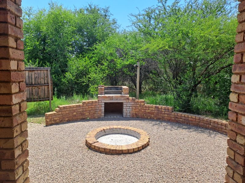 Established Lodge for Sale in Dinokeng North Big 5 game reserve - Photo 10