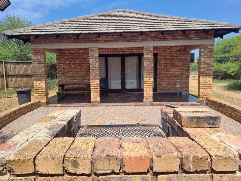 Established Lodge for Sale in Dinokeng North Big 5 game reserve - Photo 4