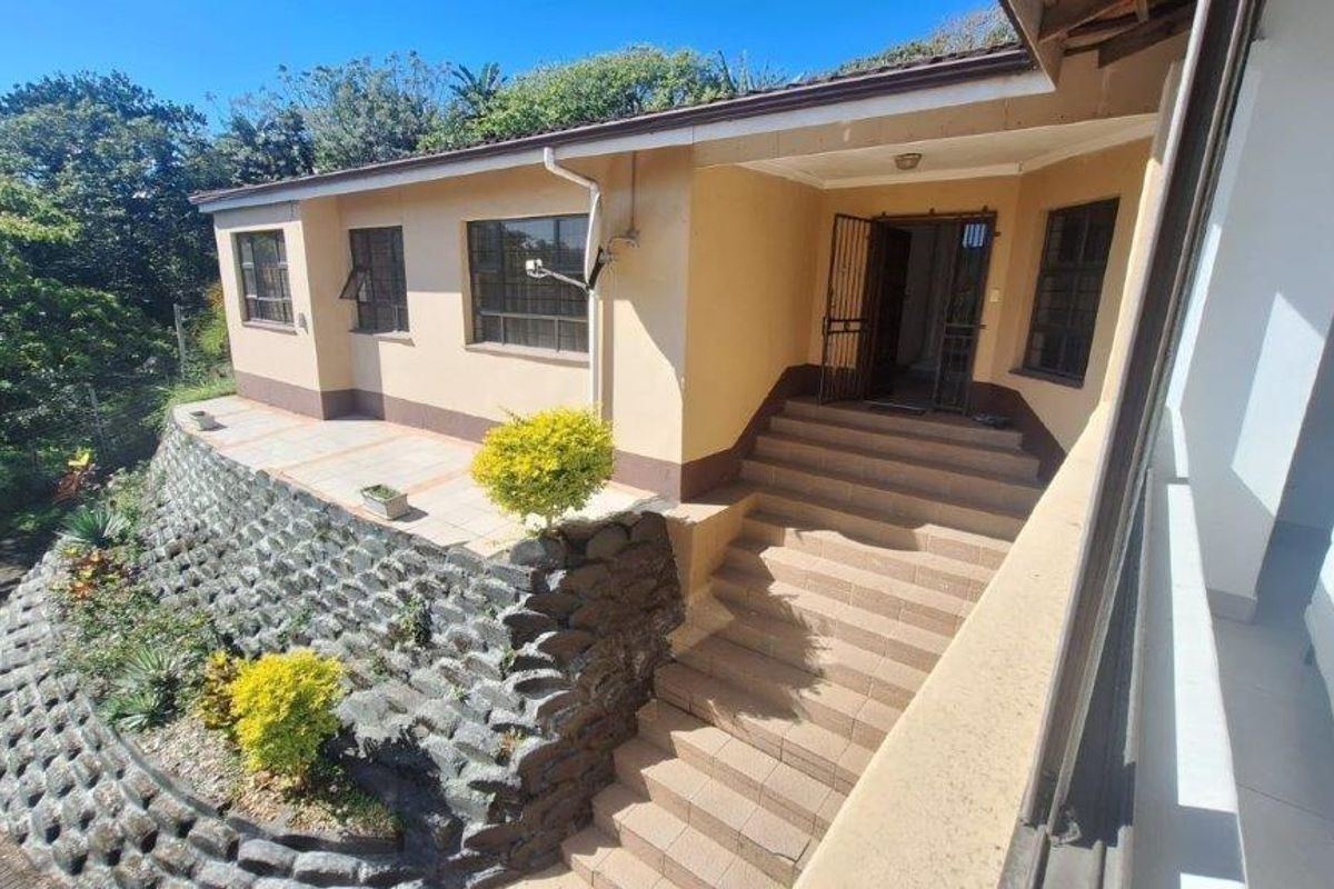 3-Bedroom Home For Sale In Hibberdene! - Photo 2