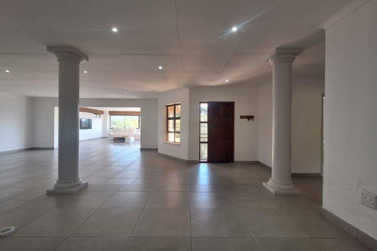 3-Bedroom Home For Sale In Hibberdene! - Photo 3