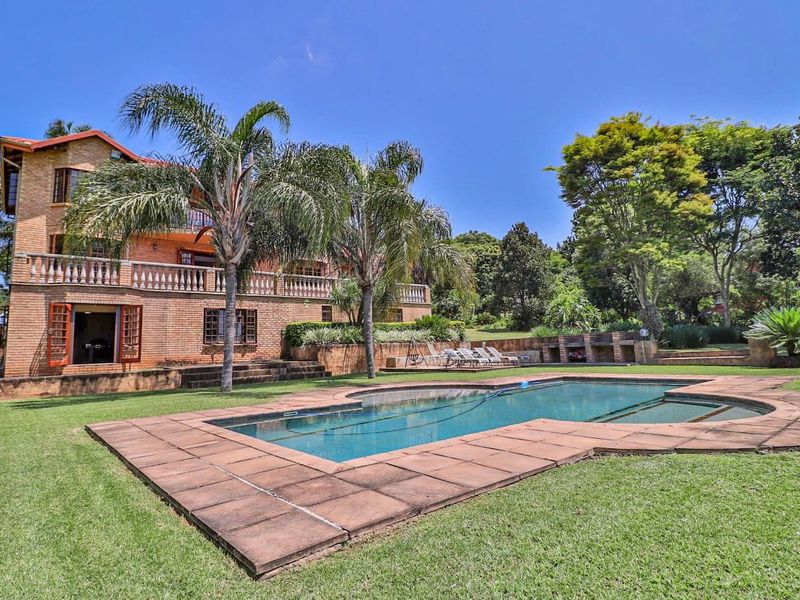 Grandeur Villa, Centrally Located, Dual Dwelling - Photo 3