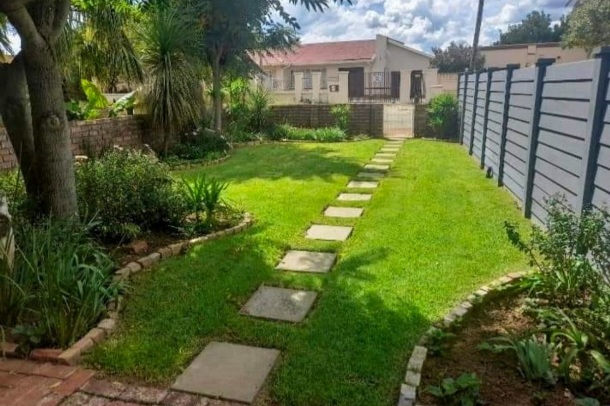 Exceptional Multi-Unit Property with Strong Rental Income Potential and Leisure Amenities - Photo 4