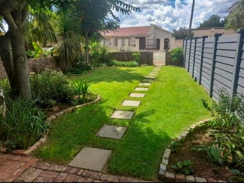 Exceptional Multi-Unit Property with Strong Rental Income Potential and Leisure Amenities - Photo 4