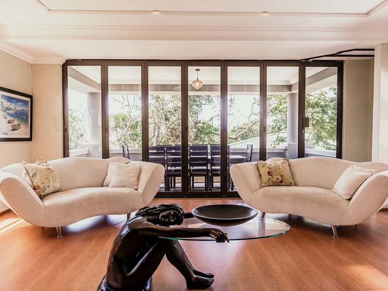 Experience Pure Opulence With One Of Southbroom's Finest Homes.... - Photo 5