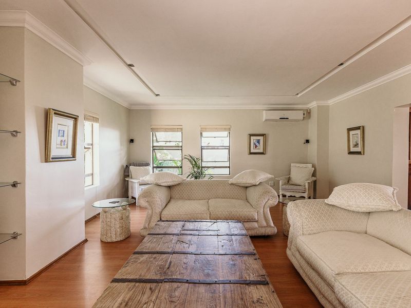 Experience Pure Opulence With One Of Southbroom's Finest Homes.... - Photo 7