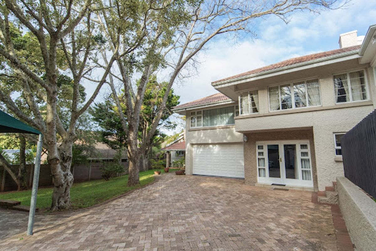 **Exquisite Urban Farm Residence in the Prestigious Upper Walmer Area** - Photo 5