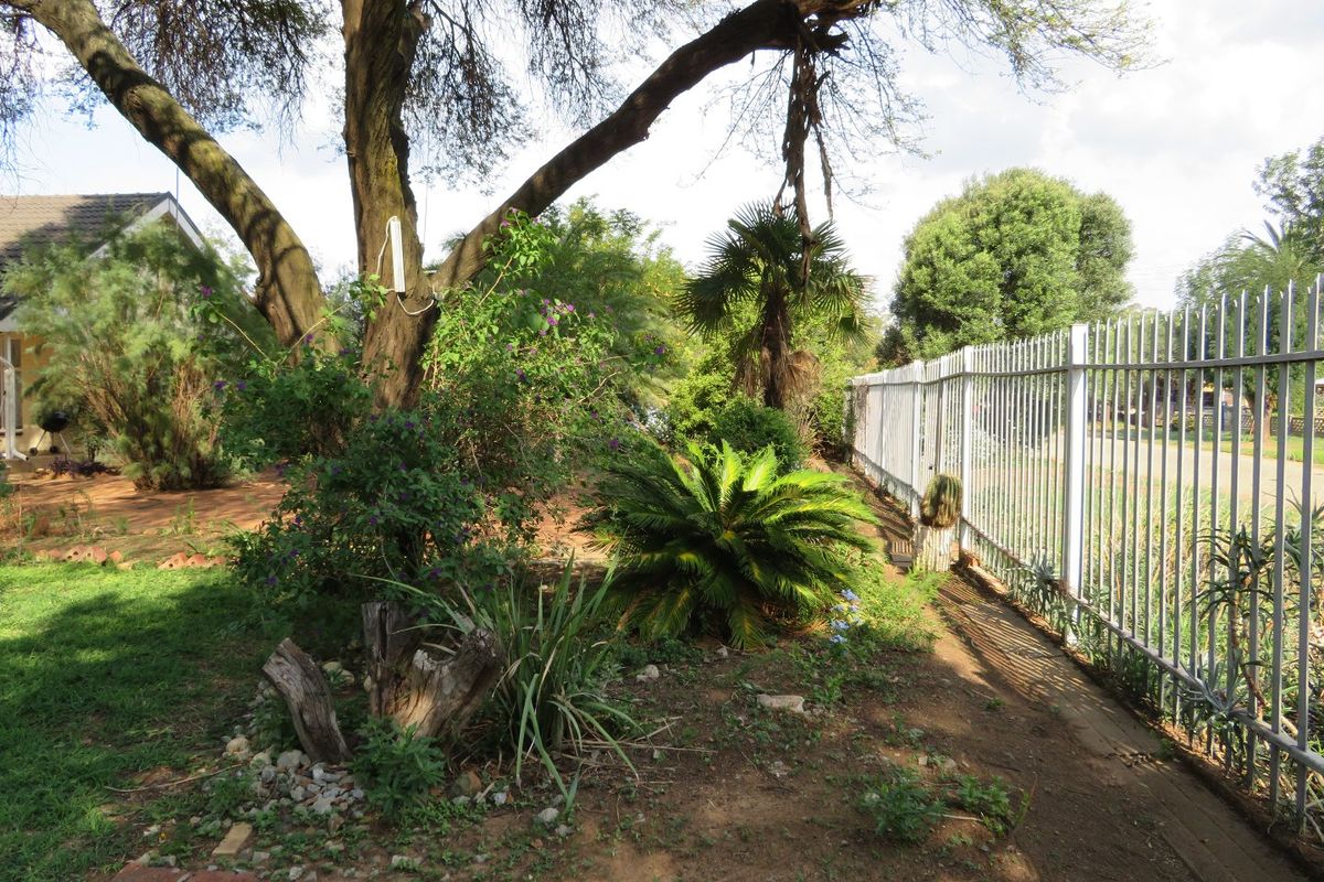 3 Bedroom House for Sale - Photo 2