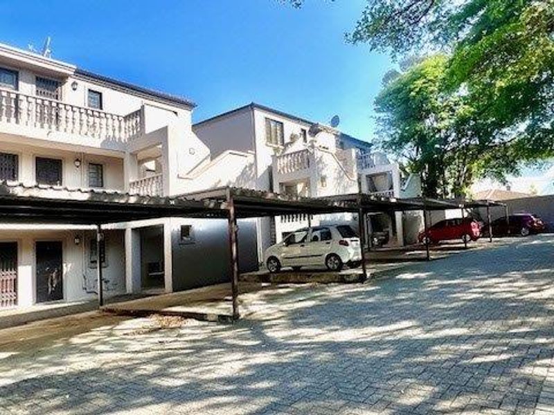 Beautiful 2 Bedroom Apartment In Uvongo - PET FRIENDLY !!! - Photo 1