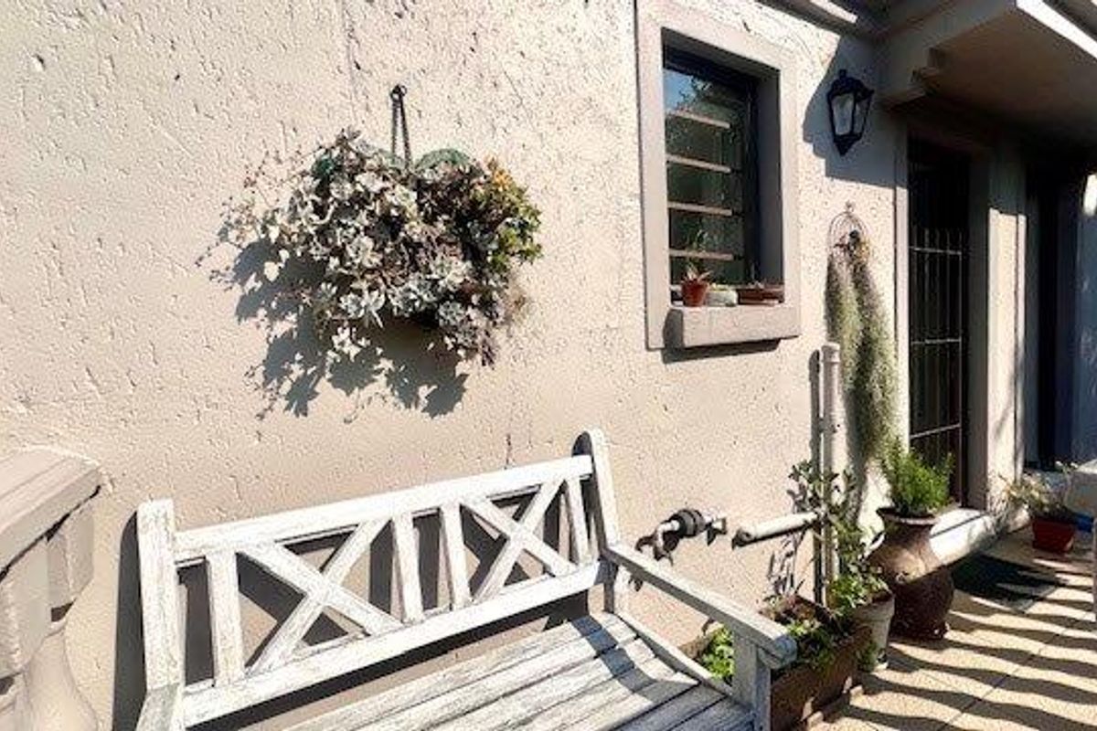 Beautiful 2 Bedroom Apartment In Uvongo - PET FRIENDLY !!! - Photo 4