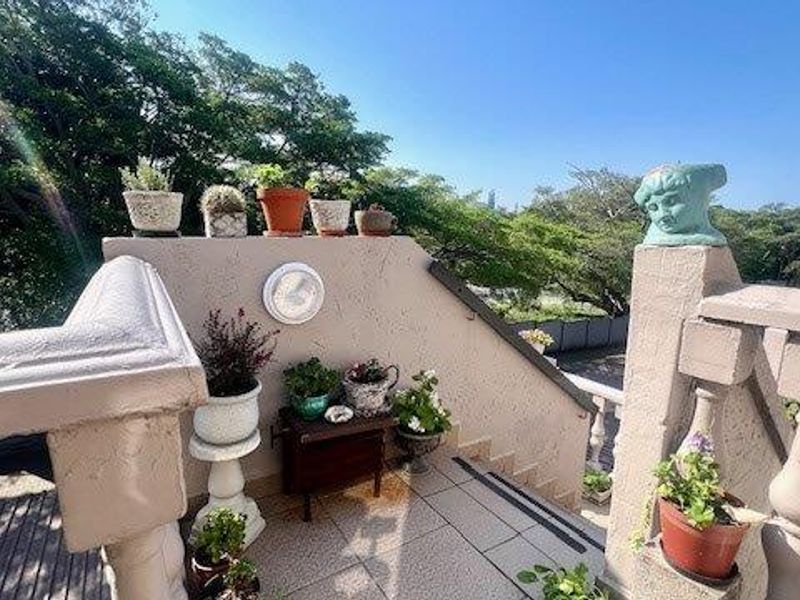 Beautiful 2 Bedroom Apartment In Uvongo - PET FRIENDLY !!! - Photo 3