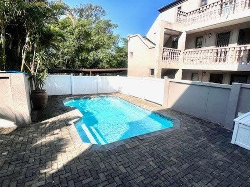 Beautiful 2 Bedroom Apartment In Uvongo - PET FRIENDLY !!! - Photo 2