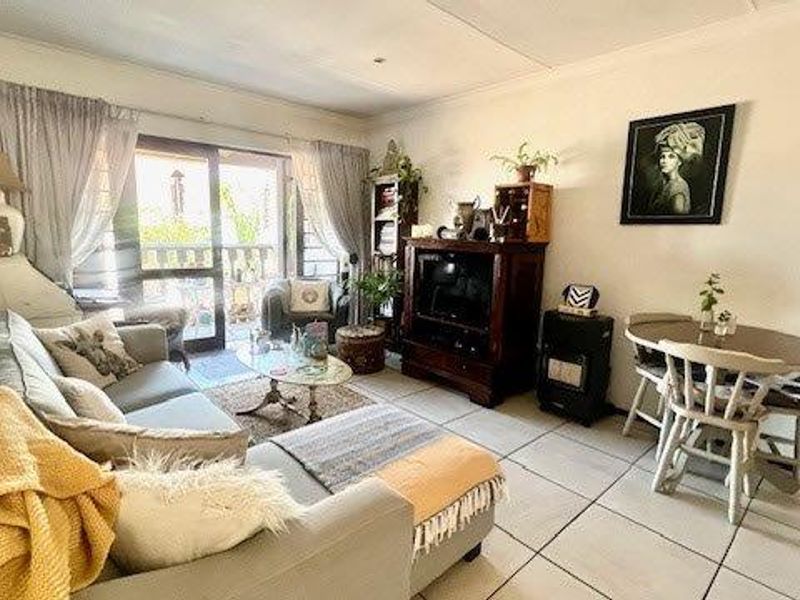 Beautiful 2 Bedroom Apartment In Uvongo - PET FRIENDLY !!! - Photo 10