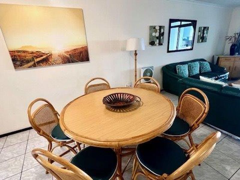 Lovely Sea View Apartment For Sale - Photo 5