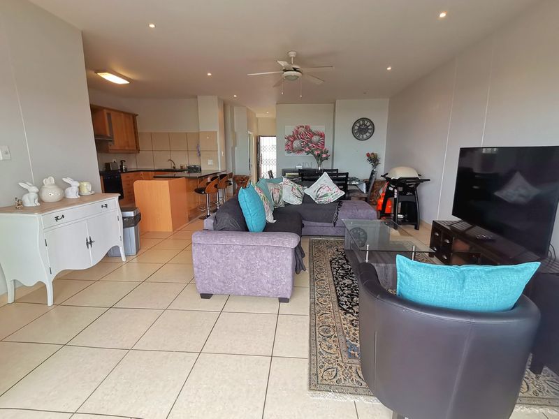 Retire or live here permanently - close to the beach and lagoon.  - Photo 3