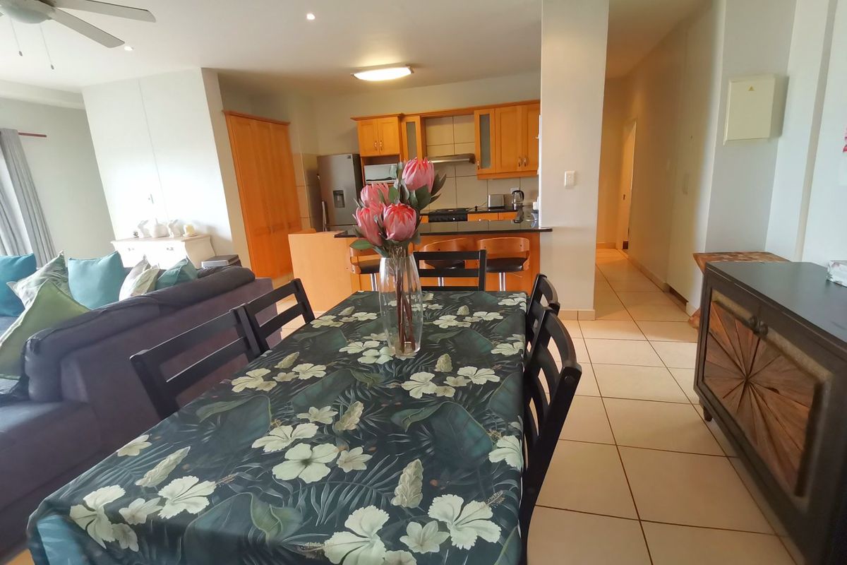 Retire or live here permanently - close to the beach and lagoon.  - Photo 5