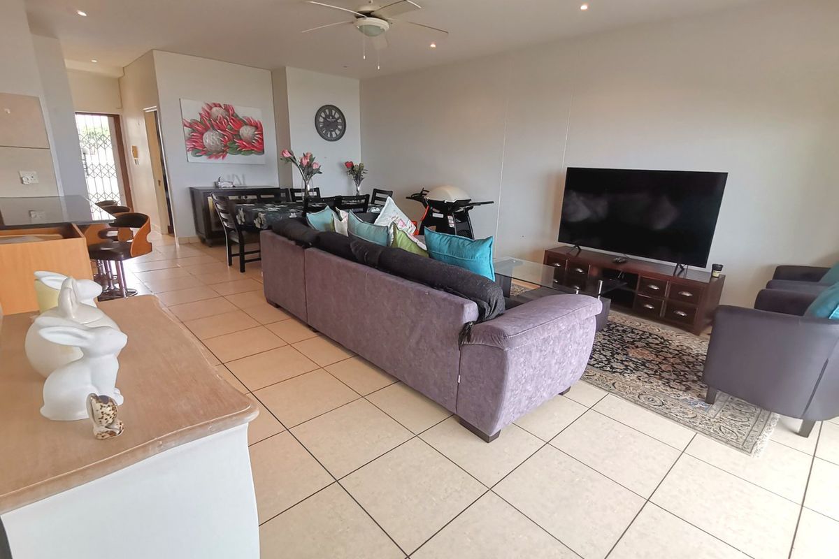 Retire or live here permanently - close to the beach and lagoon.  - Photo 4