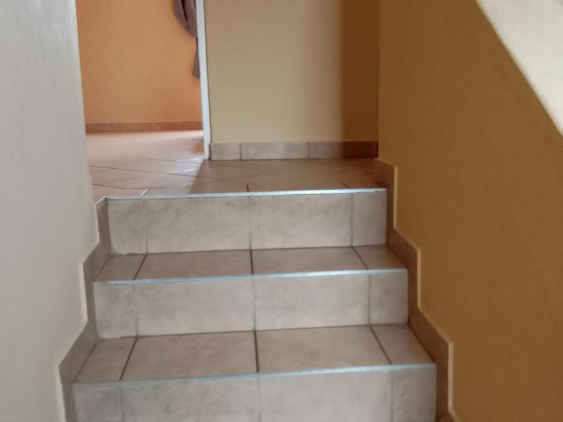 4 Bedroom House in Blue Hills Extension 32 for sale - Photo 8