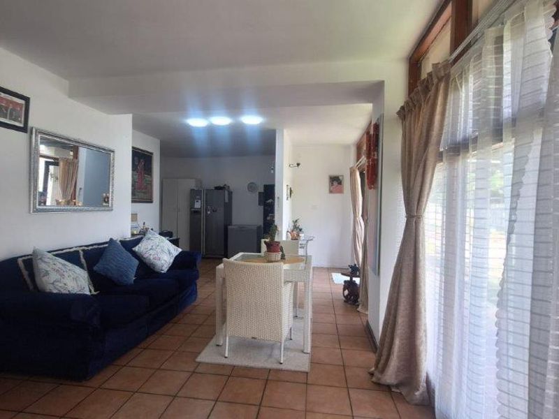 Stunning A-frame House In Hibberdene With Sea Views! - Photo 7