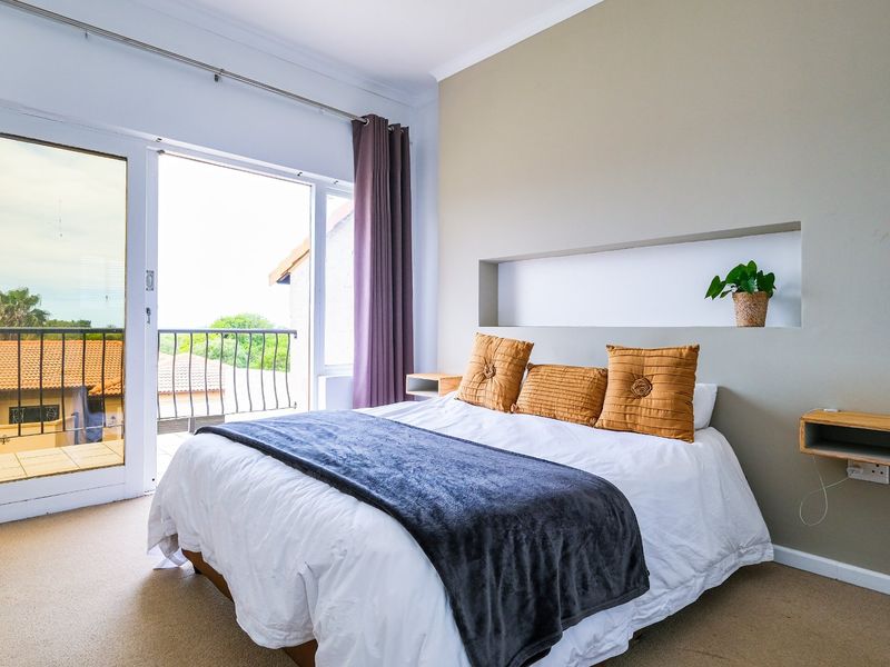 Beautiful 3 Bedroom Townhouse in Secure Complex - Photo 10