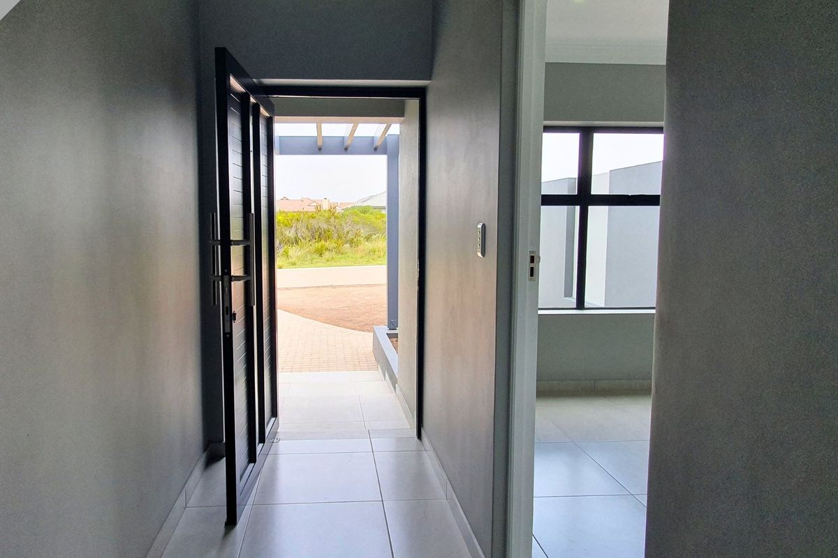 Paradise Coast Eco Estate – Serene Duet Living by the Coast - Photo 2