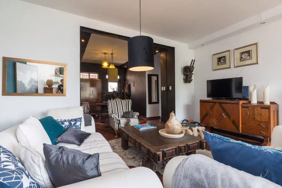 2 bed /1 bath apartment in Illovo- FURNITURE INCLUDED! - Photo 2