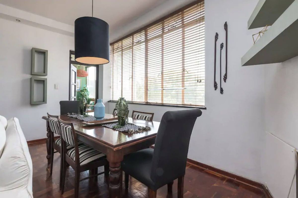 2 bed /1 bath apartment in Illovo- FURNITURE INCLUDED! - Photo 4