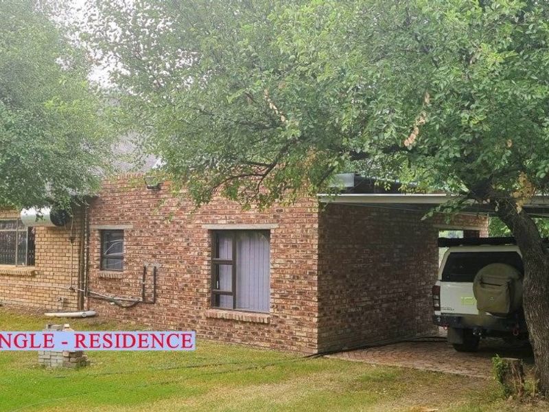 Relaxing 3 Ha Farm for Sale in Bothaville on the banks of the Vaalriver... - Photo 7