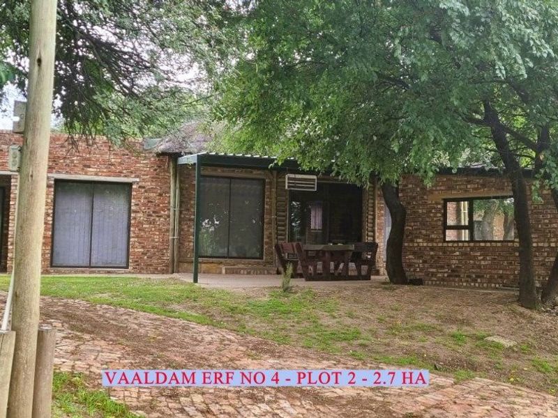Relaxing 3 Ha Farm for Sale in Bothaville on the banks of the Vaalriver... - Photo 6