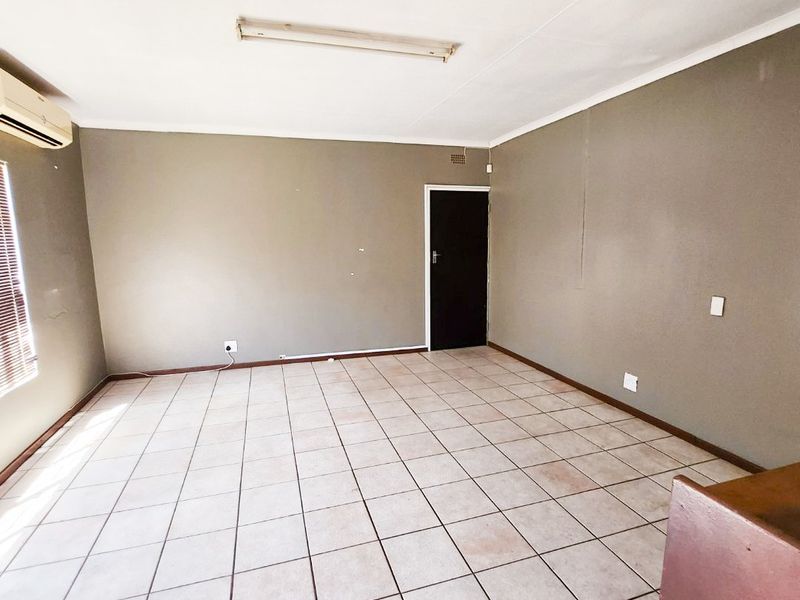 Prime Industrial Property Featuring Offices, Warehouse, and Boardroom! - Photo 6