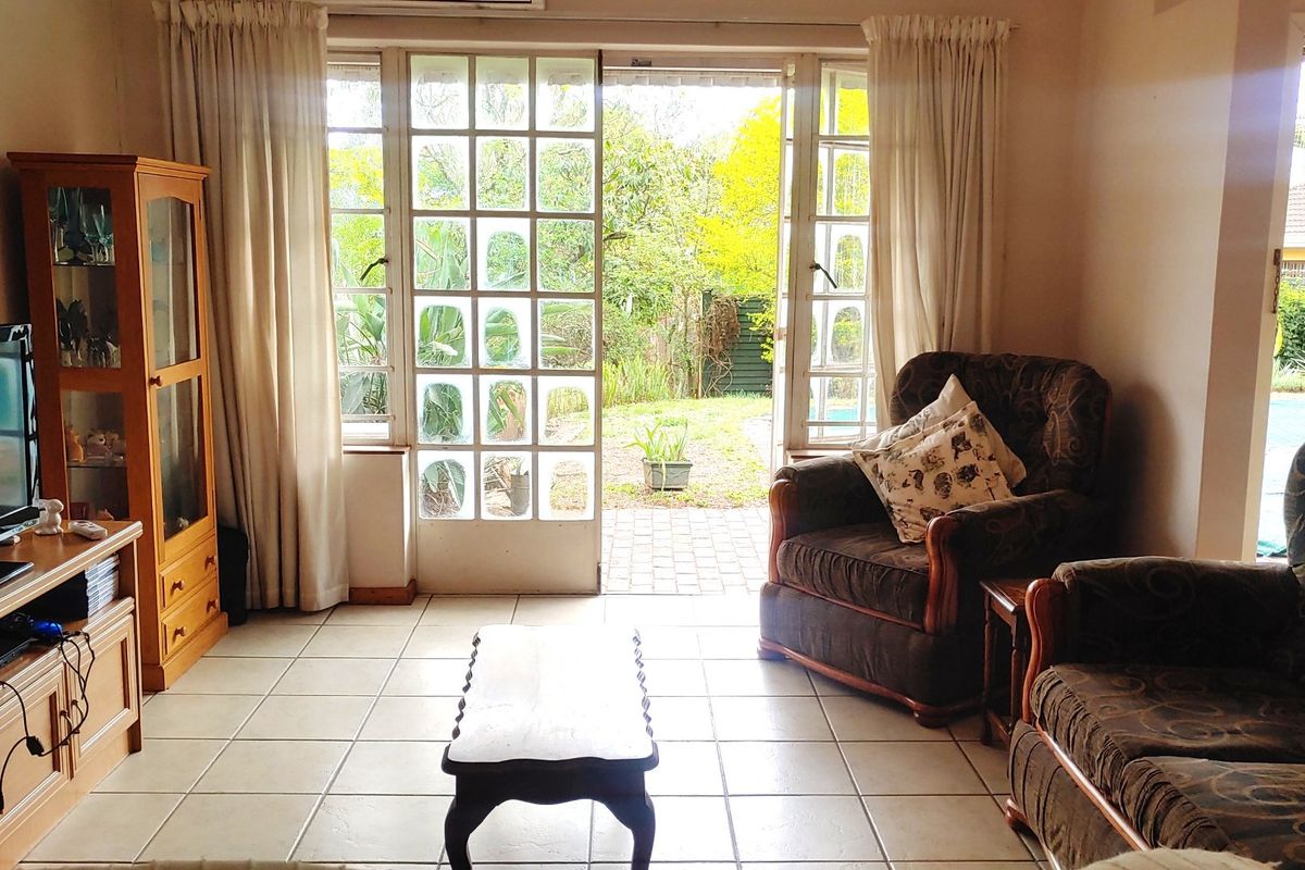 3 bedroom hidden gem in sought-after Hayfields - Photo 5