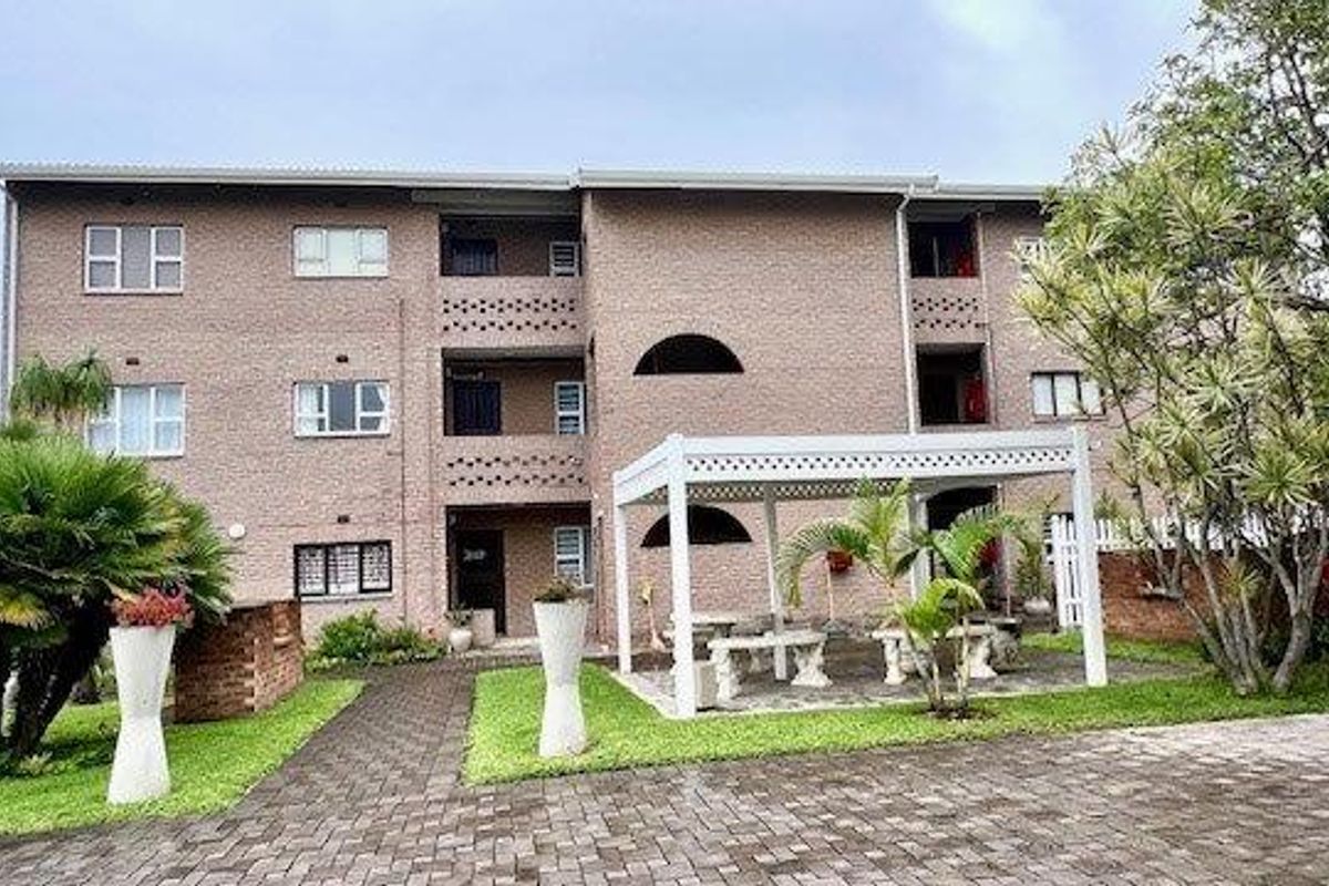 Neat As A Pin 2 Bedroom Unit - Photo 3