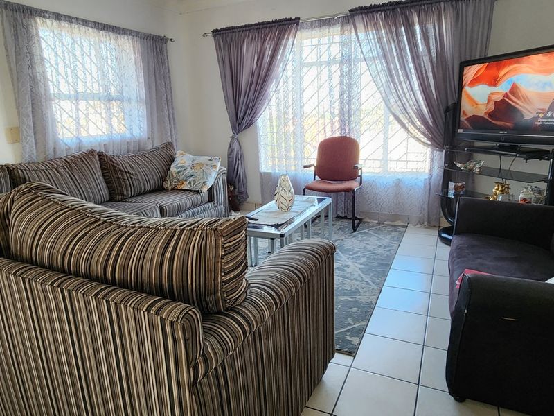 THE IDEAL INVESTMENT FOR THE RIGHT INVESTOR LAUDIUM CENTURION! - Photo 7