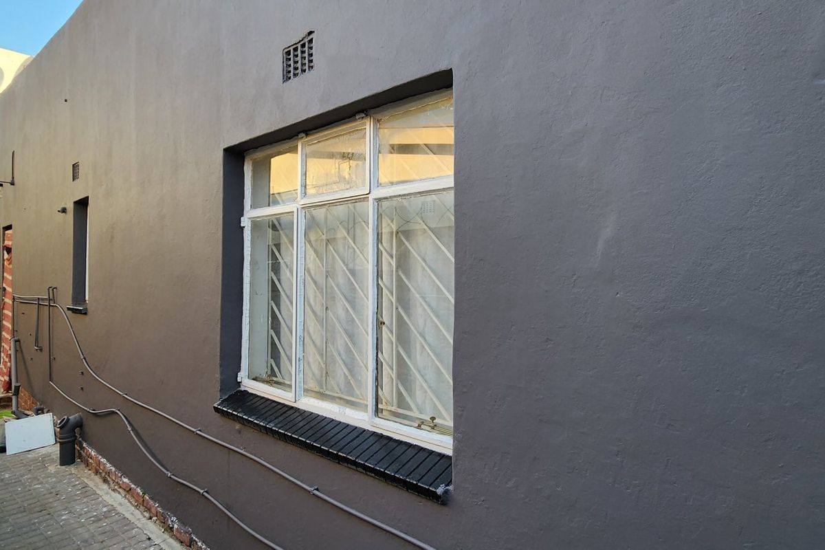 THE IDEAL INVESTMENT FOR THE RIGHT INVESTOR LAUDIUM CENTURION! - Photo 4