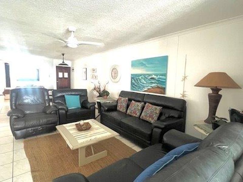 3 Bedroom Apartment In Manaba - Sea-View - Pet Friendly !! - Photo 8