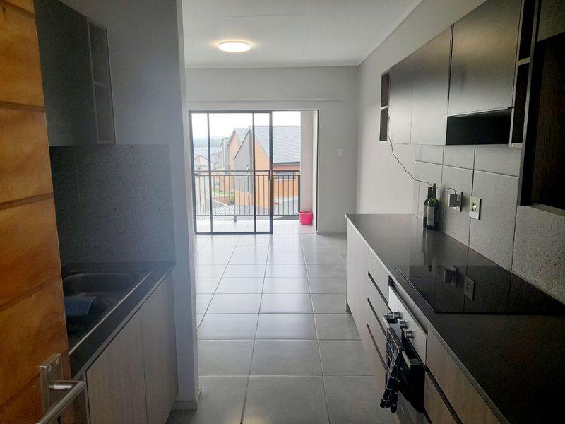 Stylish Apartment for sale in a Lifestyle Estate in Amberfield-City -  - Photo 3