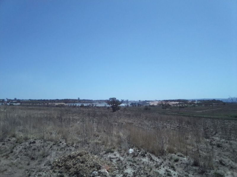 TEN HECTARES (100 000) VACANT LAND PROPERTY FOR RENTAL - Photo 2