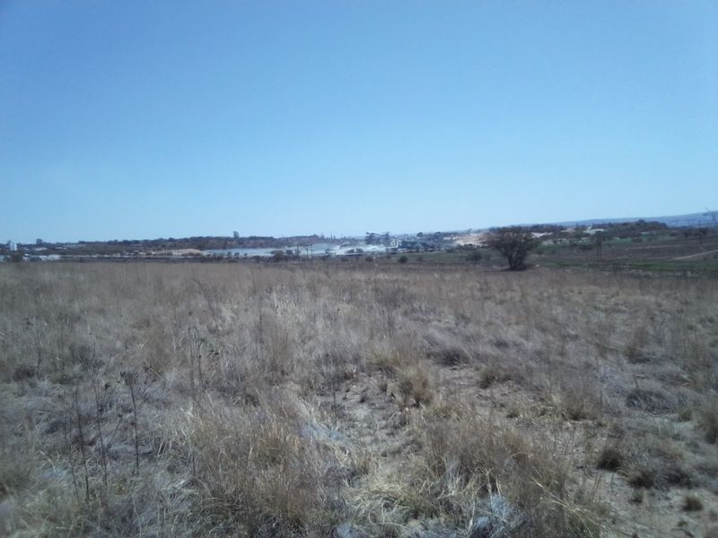 TEN HECTARES (100 000) VACANT LAND PROPERTY FOR RENTAL - Photo 10