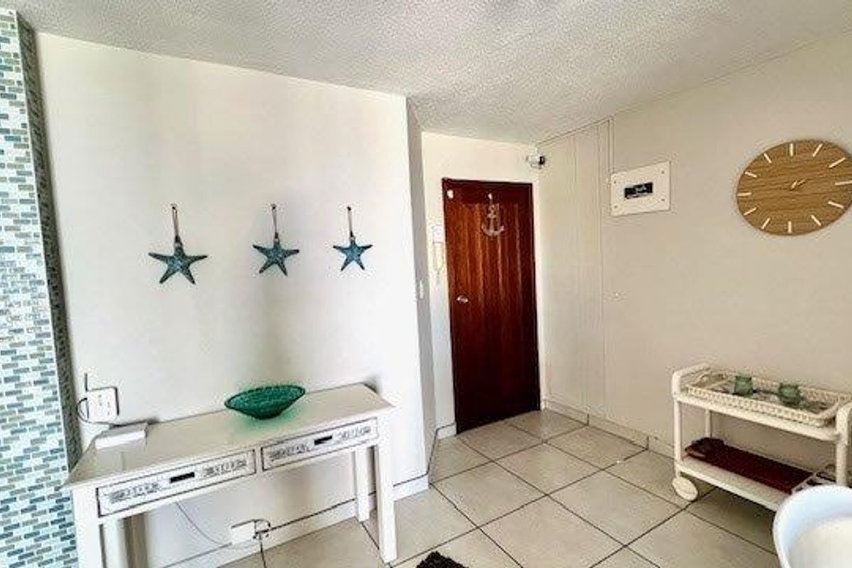 Elegant 3-Bedroom Beachfront Apartment With Stunning Ocean Views In Manaba Beach - Photo 5