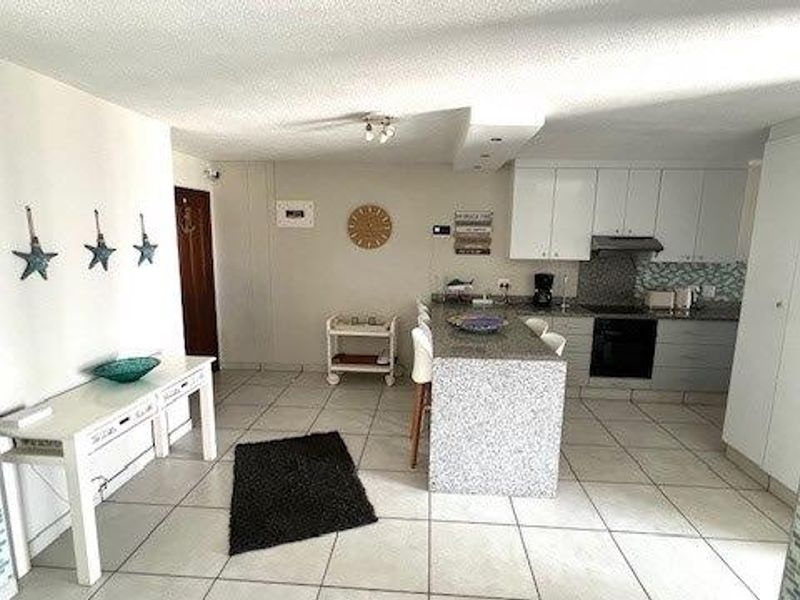 Elegant 3-Bedroom Beachfront Apartment With Stunning Ocean Views In Manaba Beach - Photo 8