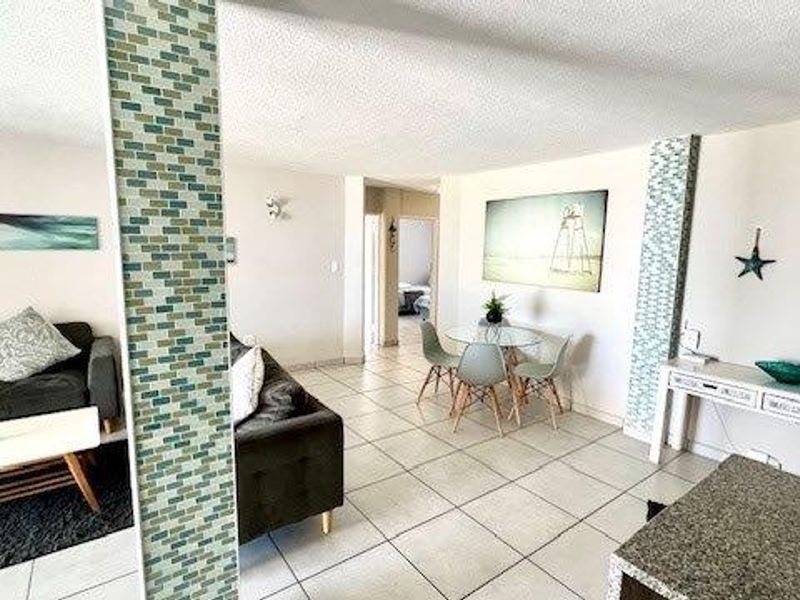 Elegant 3-Bedroom Beachfront Apartment With Stunning Ocean Views In Manaba Beach - Photo 7