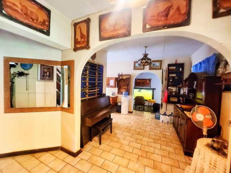 Experience Timeless Elegance and Modern Comfort in This Distinctive 4-Bedroom Home - Photo 5