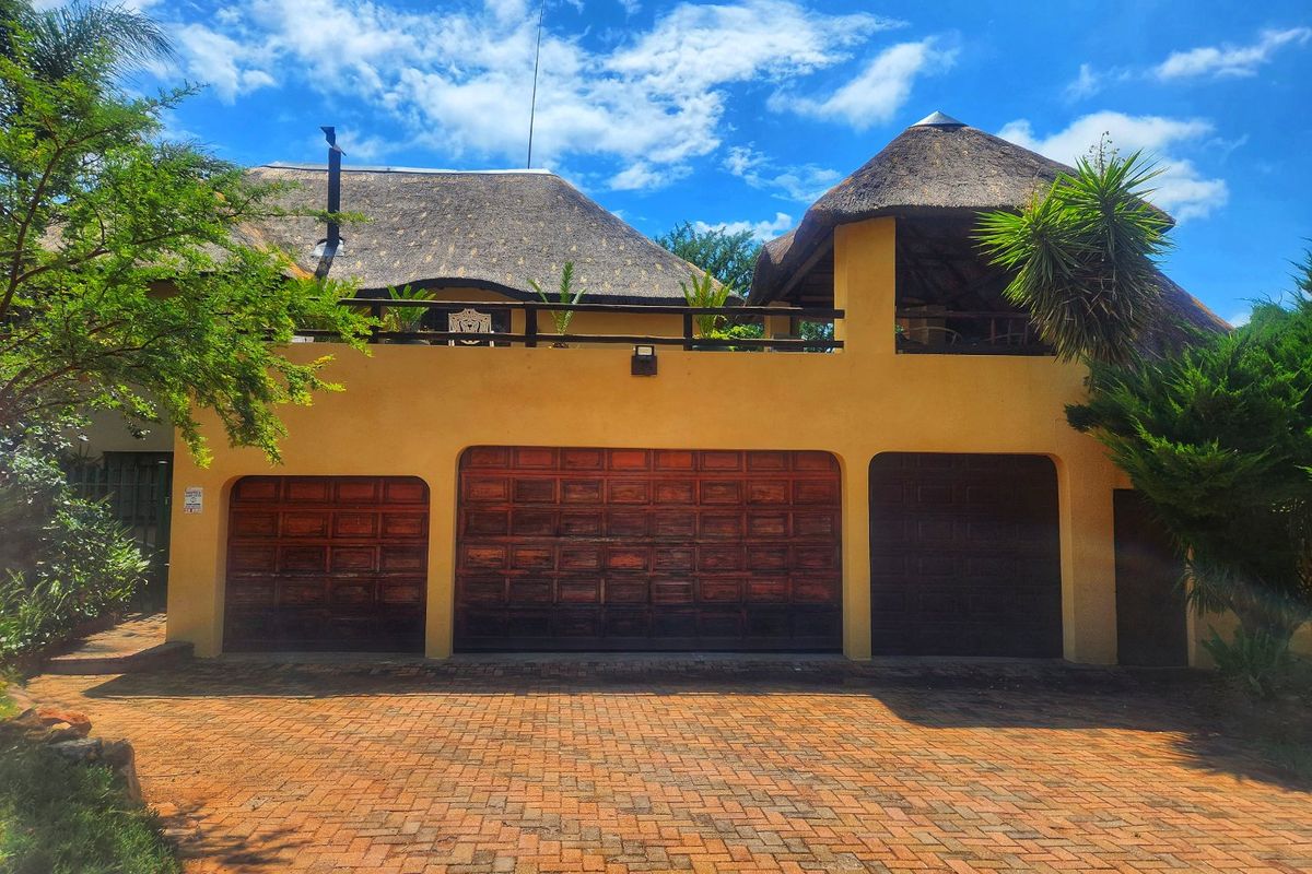 Experience Timeless Elegance and Modern Comfort in This Distinctive 4-Bedroom Home - Photo 3