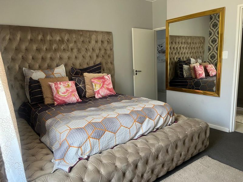 Fully Furnished 2 Bedroom 2 Bathroom 1st floor apartment to rent - Photo 8