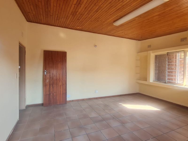 Commercial Building, Mixed Use, Retail, light Industrial and Office - Photo 6